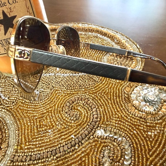 CHANEL - Authentic Pre-Owned Gold/Brown Aviator Sunglasses - Picture 3 of 9